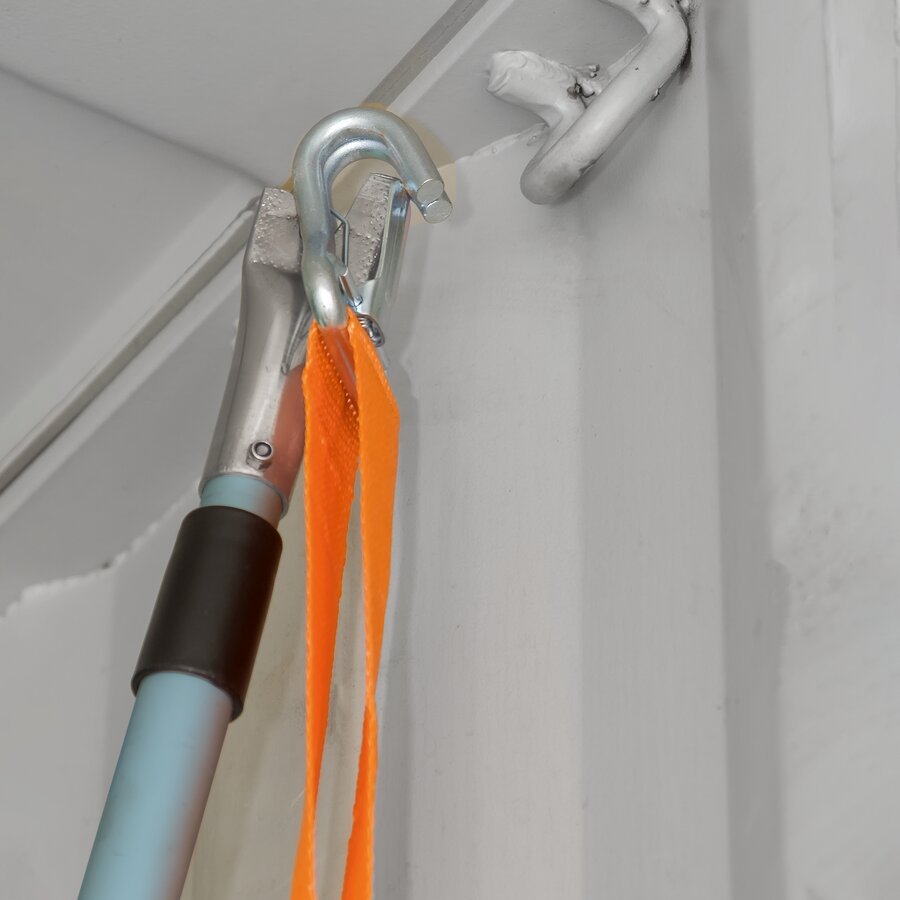 Zum einfachen Positionieren und Befestigen von Lashbndern mit Spitzhaken im Container