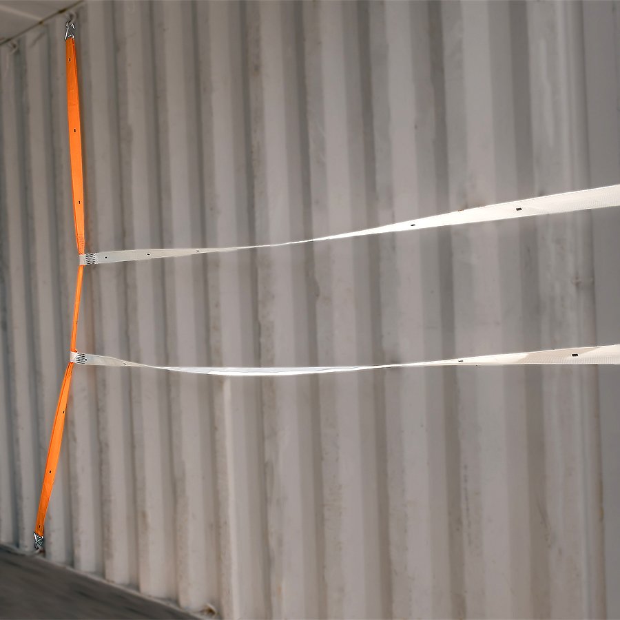 ISO-Container-Rückhaltesystem mit 2x Querband (Best.-Nr. 5.1365) bzw. 4x Querband (Best.-Nr. 5.1366) ISO-Container-Rückhaltesystem mit 2x Querband (Best.-Nr. 5.1365) bzw. 4x Querband (Best.-Nr. 5.1366)