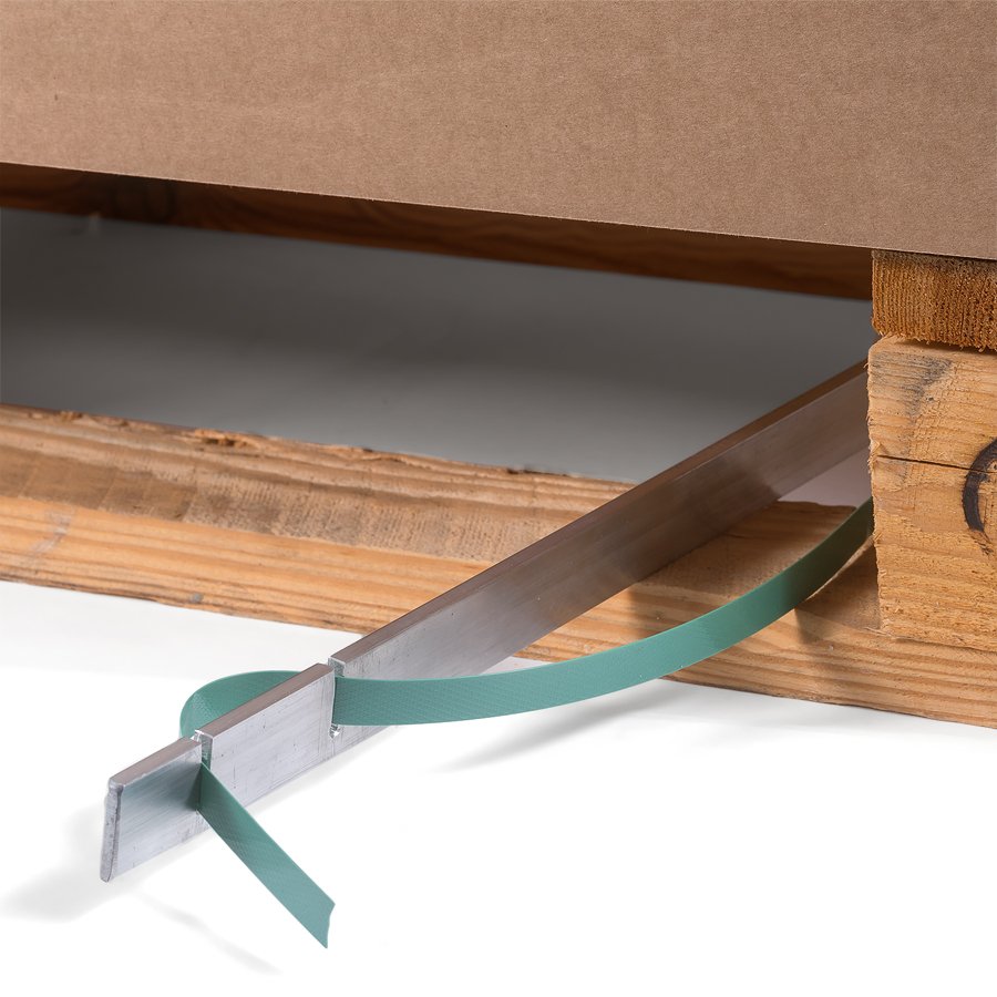 Mit der Palettiernadel fhren Sie Ihr Umreifungsband schnell und bequem unter der Palette hindurch