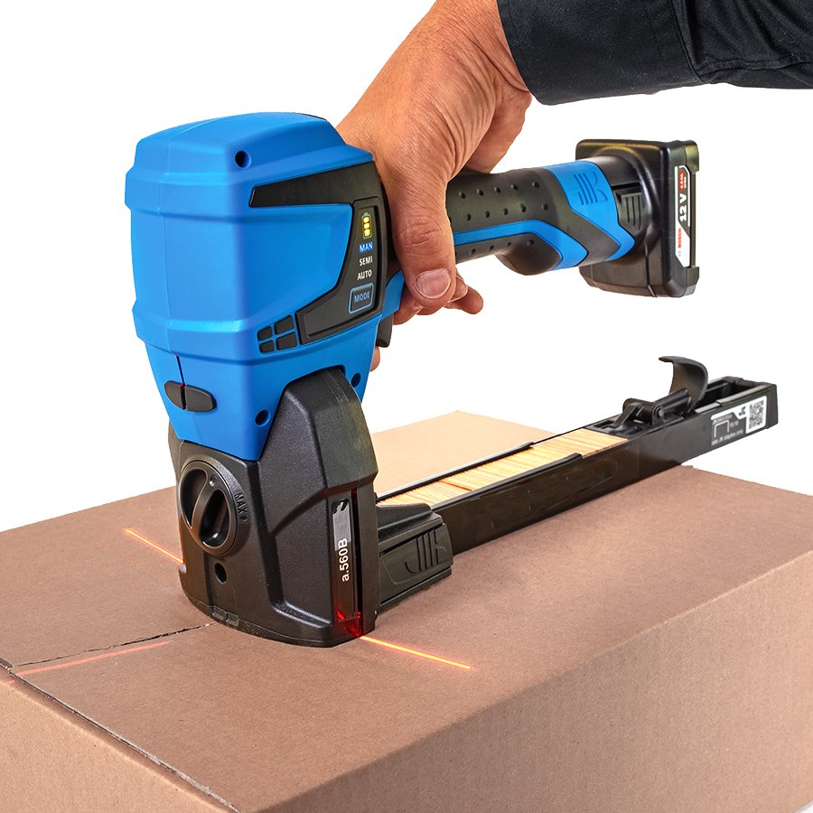 Der Crosslaser ermöglicht eine präzise Positionierung in kürzester Zeit Der Crosslaser ermöglicht eine präzise Positionierung in kürzester Zeit