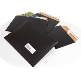 Kartonversandtaschen schwarz