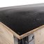 Durch die Hohlkammerplatte ist der Holzdeckel wasserabweisend und hält selbst Regen stand Durch die Hohlkammerplatte ist der Holzdeckel wasserabweisend und hält selbst Regen stand