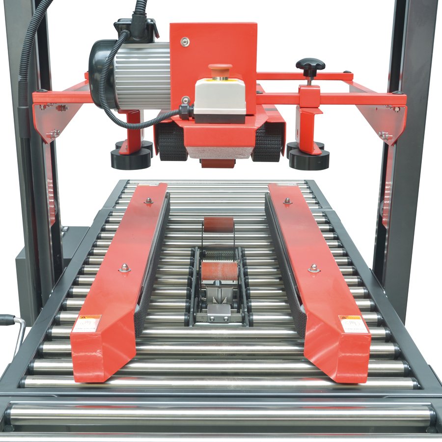 Kartongröße durch Handkurbel manuell einstellbar (120-480 mm, Länge mind. 150 mm) Kartongröße durch Handkurbel manuell einstellbar (120-480 mm, Länge mind. 150 mm)