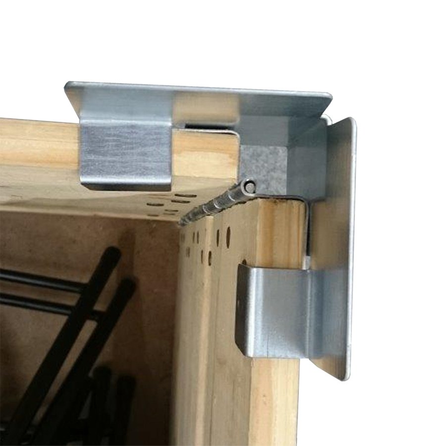 Mit 4 Stapelecken je Holzaufsatzrahmen sind mehrere Paletten übereinander stapelbar Mit 4 Stapelecken je Holzaufsatzrahmen sind mehrere Paletten übereinander stapelbar