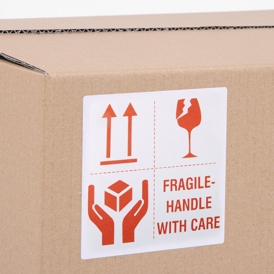 Zum Anbringen auf dem Paket - aufgrund ihrer Größe gut von Weitem sichtbar Zum Anbringen auf dem Paket - aufgrund ihrer Größe gut von Weitem sichtbar