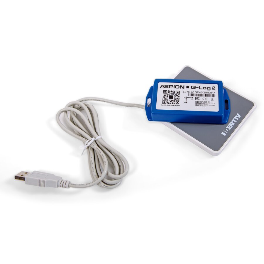 Im Lieferumfang enthalten sind: 1 USB Kartenleser, ...