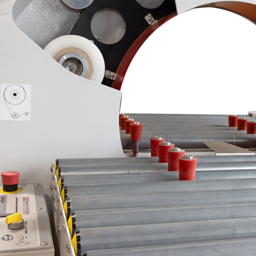 Bedienpanel direkt am Rollband sorgt f�r einen guten �berblick