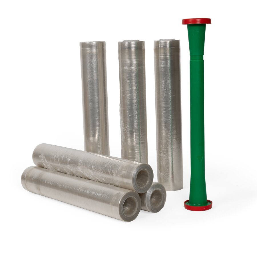 Transparente Recycling-Stretchfolie ohne Papph�lse mit 35 % PCR-Recyclinganteil. Handabroller nicht im Lieferumfang enthalten.