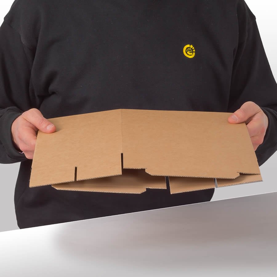 Dank dem integriertem Gefache mit Automatikboden ist der Karton... Dank dem integriertem Gefache mit Automatikboden ist der Karton...