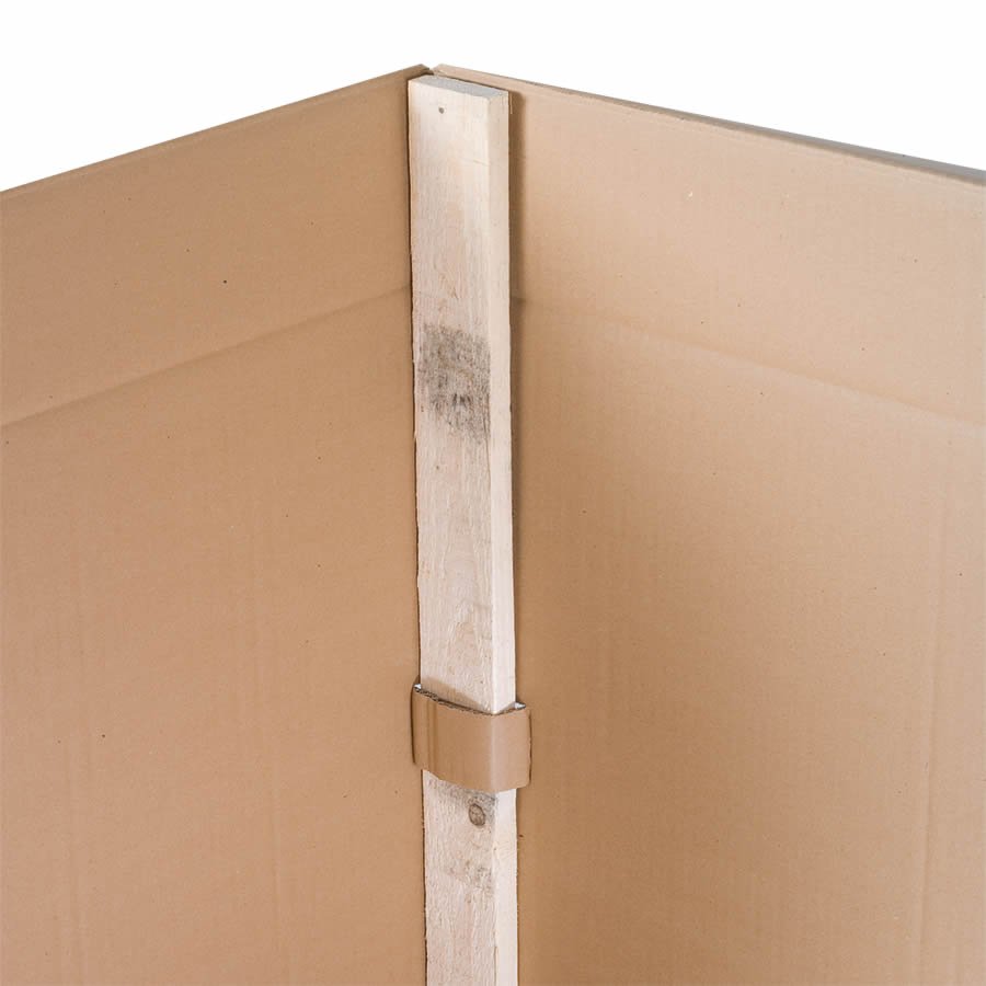 Holzverstärkung an den Ecken verhindert ein Einknicken und sorgt für höchste Stabilität Holzverstärkung an den Ecken verhindert ein Einknicken und sorgt für höchste Stabilität