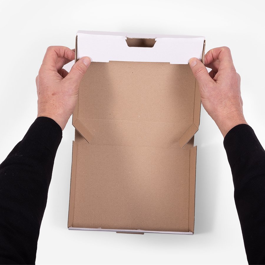 ...Deckelklappen einfalten... ...Deckelklappen einfalten...