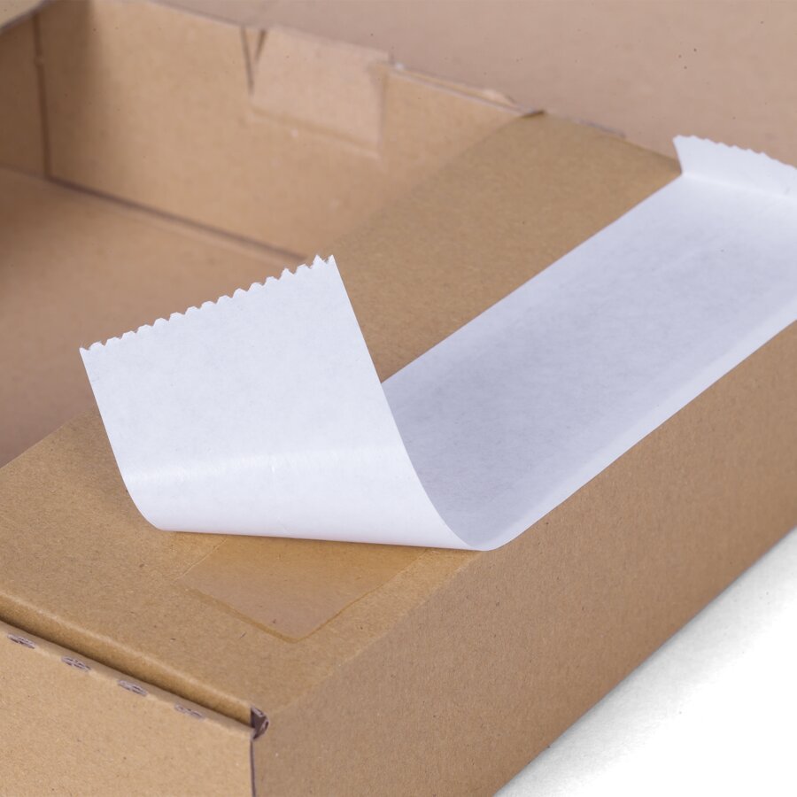 Dank Selbstklebe-Verschluss schnell und sicher verschlossen