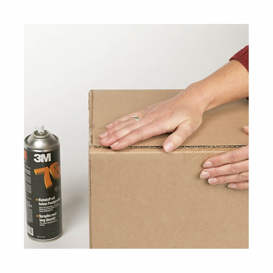 ... kurz ablüften lassen und dann die Klebeflächen zusammen drücken ... kurz ablüften lassen und dann die Klebeflächen zusammen drücken