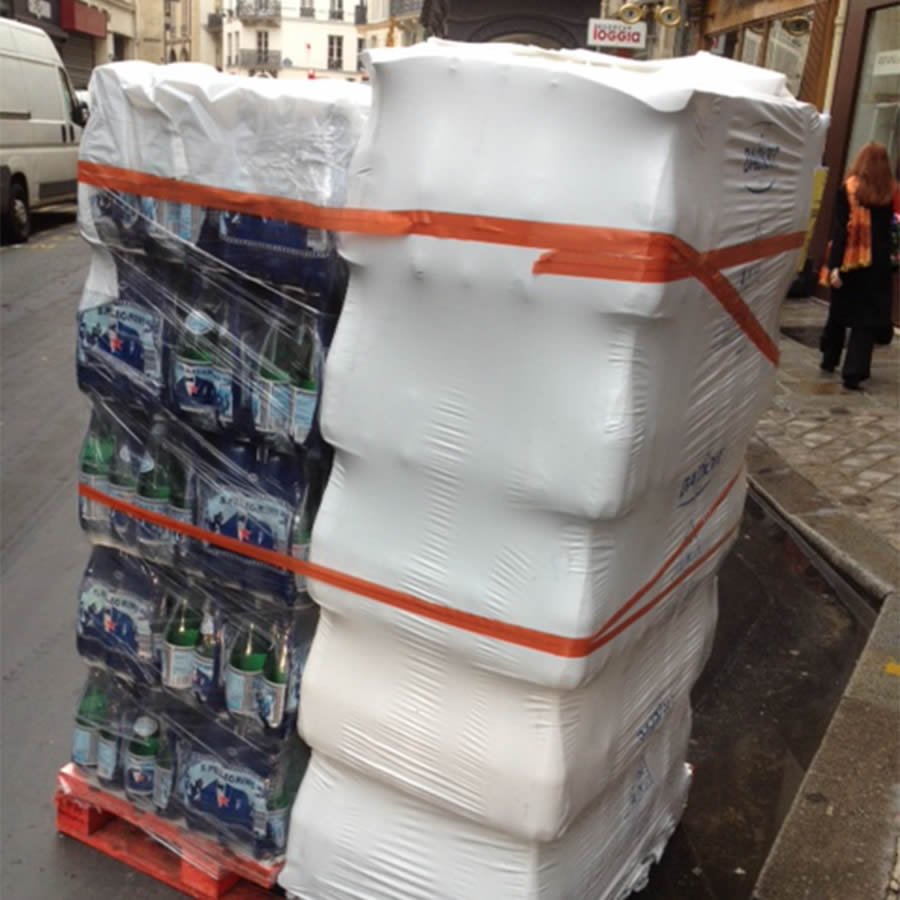 Hält Ihre Waren auf der Palette sicher zusammen Hält Ihre Waren auf der Palette sicher zusammen