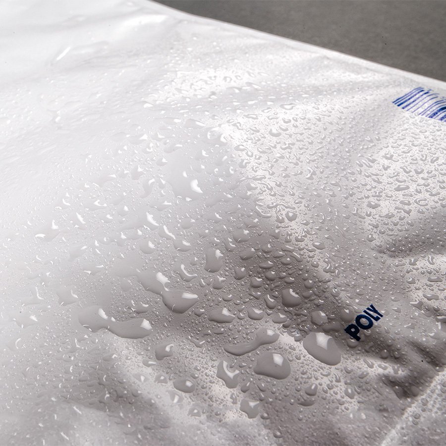 Absolut wasserabweisend durch PE-Aussenschicht Absolut wasserabweisend durch PE-Aussenschicht