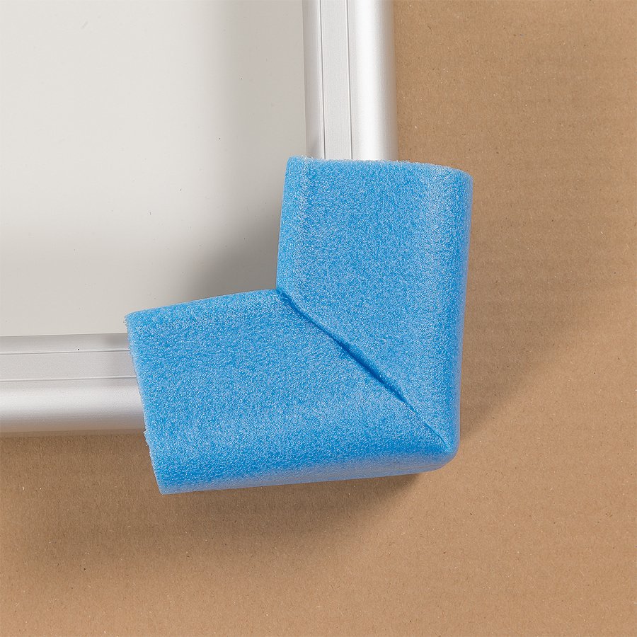 In verschiedenen Stärken und Abmessungen erhältlich In verschiedenen Stärken und Abmessungen erhältlich