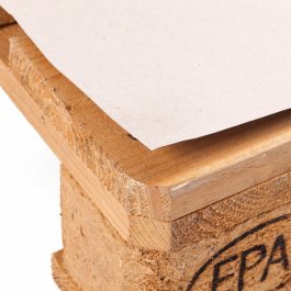 Zwischenlage aus Schrenzpapier für Paletten Zwischenlage aus Schrenzpapier für Paletten