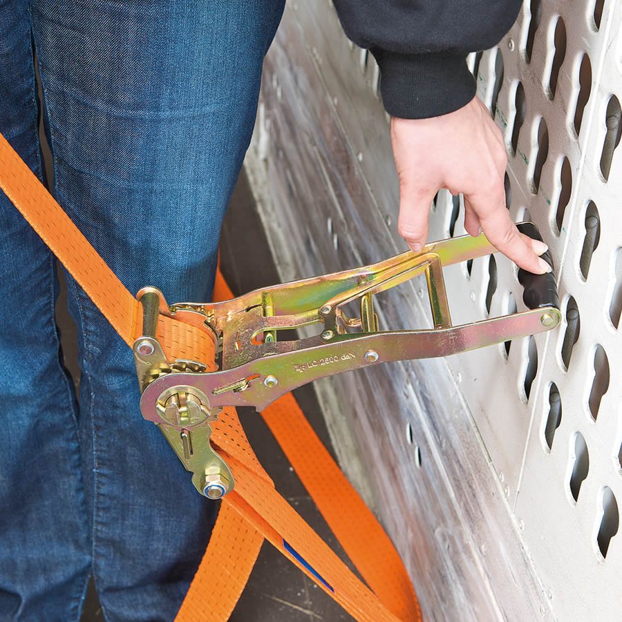 Der Zurrgurt mit Umkehrratsche ist ein deutsches Qualitätsprodukt Der Zurrgurt mit Umkehrratsche ist ein deutsches Qualitätsprodukt