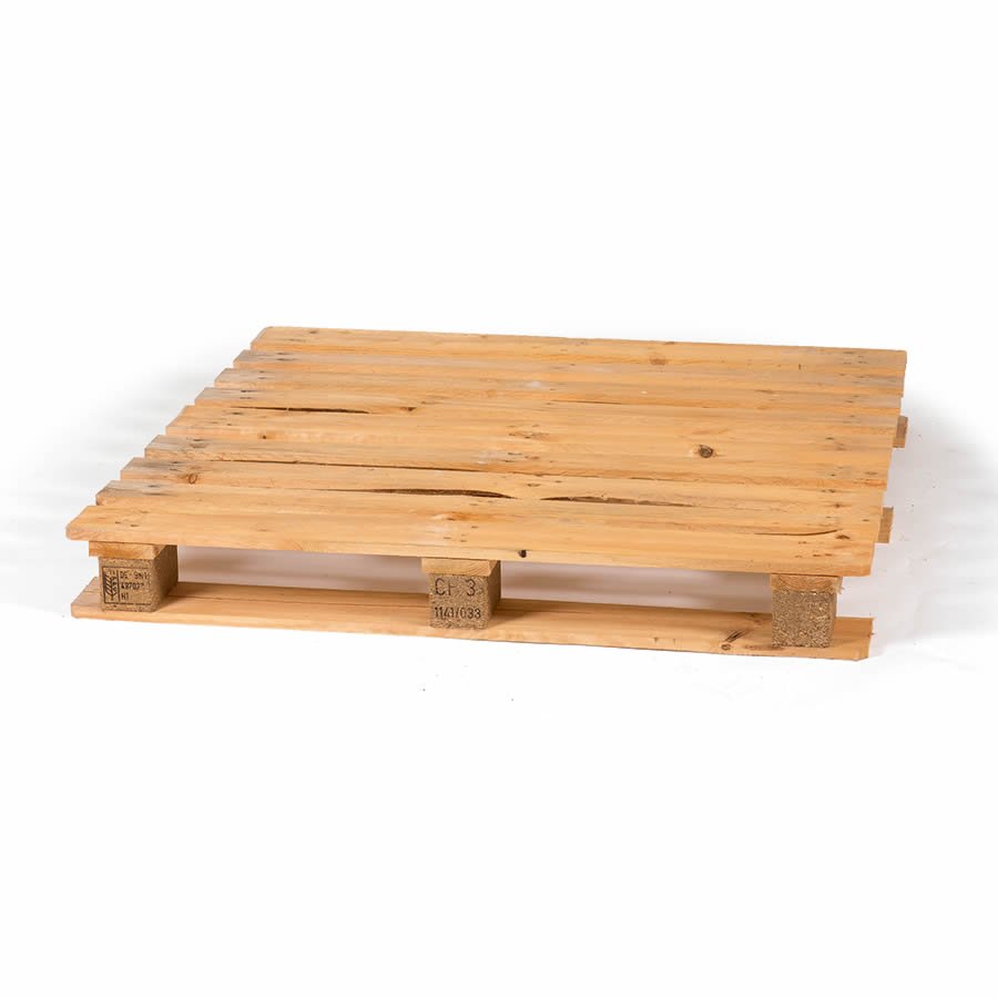 Klassische Holzpaletten überzeugen beim Übersee-Transport durch ihre hohe Stabilität und Robustheit Klassische Holzpaletten überzeugen beim Übersee-Transport durch ihre hohe Stabilität und Robustheit