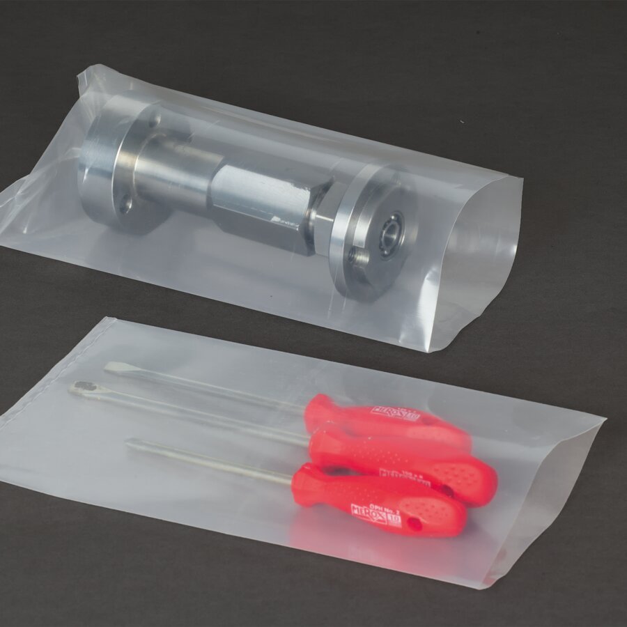 Auch spitze und scharfkantige Produkte lassen sich darin sicher verpacken