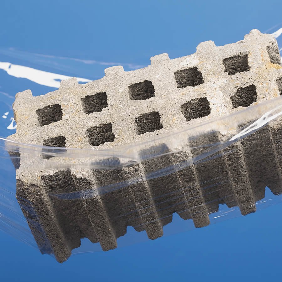 Verschiedene Stärken: Extra starke Ausführung eignet sich auch zum Verpacken von Schwergut Verschiedene Stärken: Extra starke Ausführung eignet sich auch zum Verpacken von Schwergut