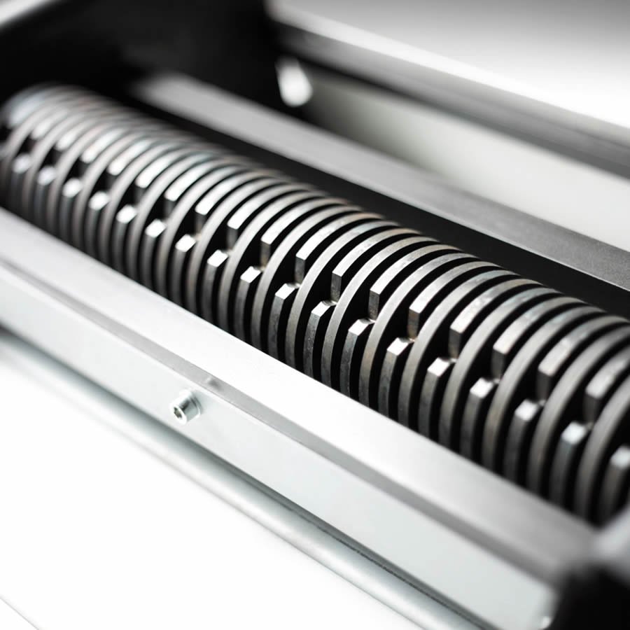 Spezialschneidwellen schneiden die Kartonagen entsprechend zu Spezialschneidwellen schneiden die Kartonagen entsprechend zu