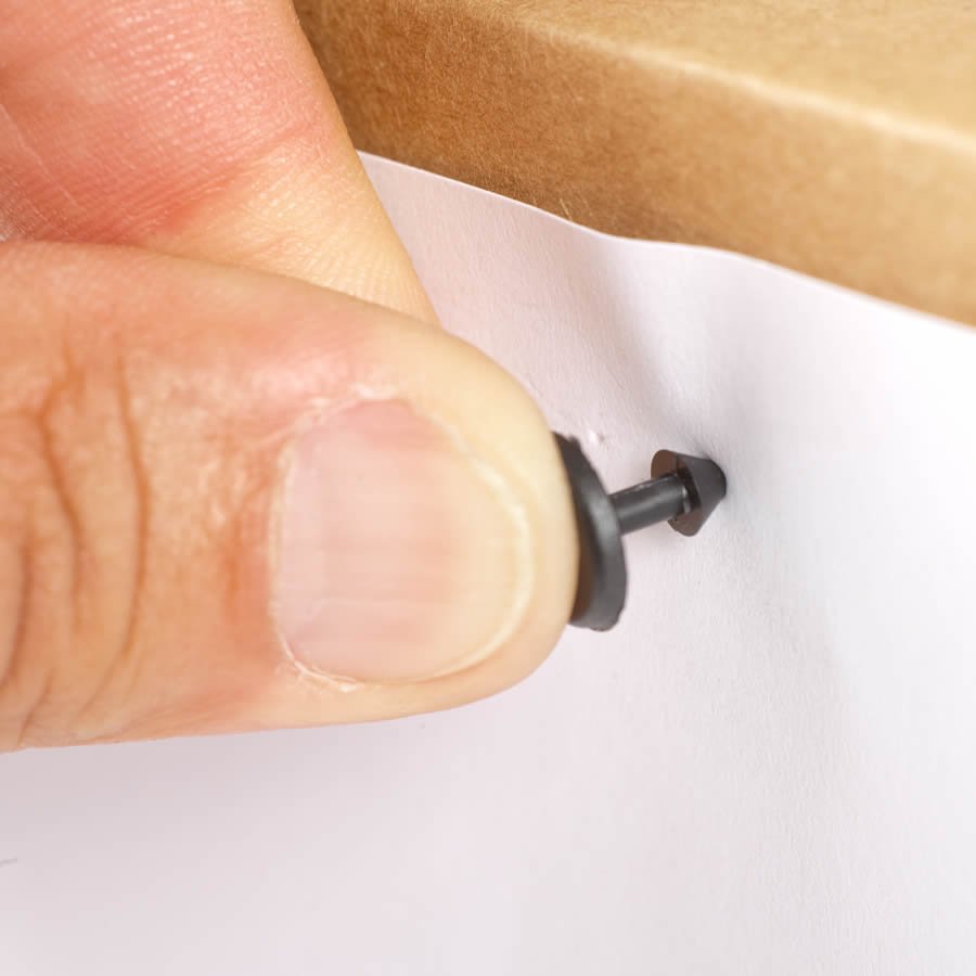 Anbringung von Waren-Begleitpapieren und Palettenfahnen Anbringung von Waren-Begleitpapieren und Palettenfahnen