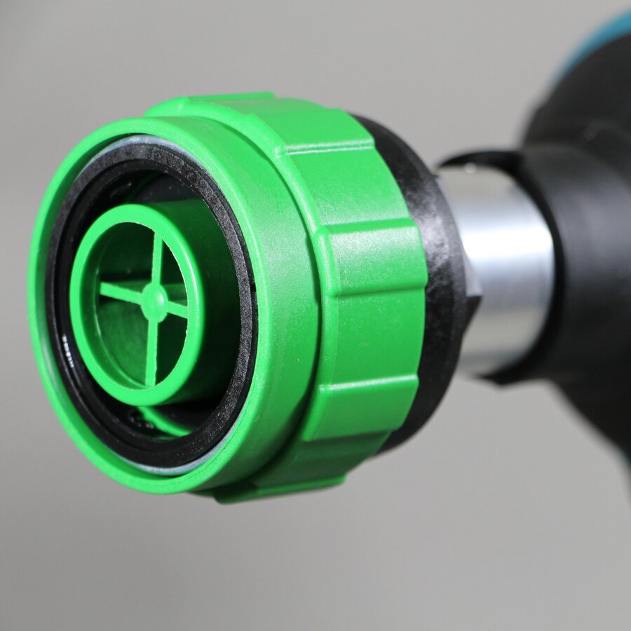 ber den Kunststoff-Adapter verbinden Sie den Luftschlauch sicher und schnell mit dem Stausack-Ventil