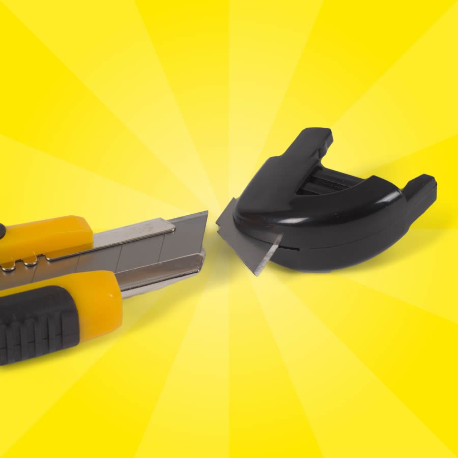 Ersatzklinge im Gehäuse Ersatzklinge im Gehäuse